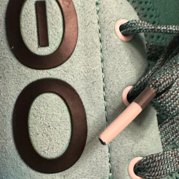 OOFOS - Picture 12 of 12